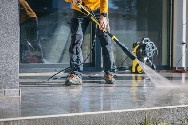 Best Patio and Deck Pressure Washing  in Dowagiac, MI